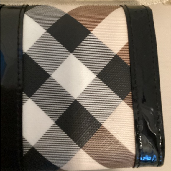 'Nova Check' Wallet
Burberry - Picture 9 of 16